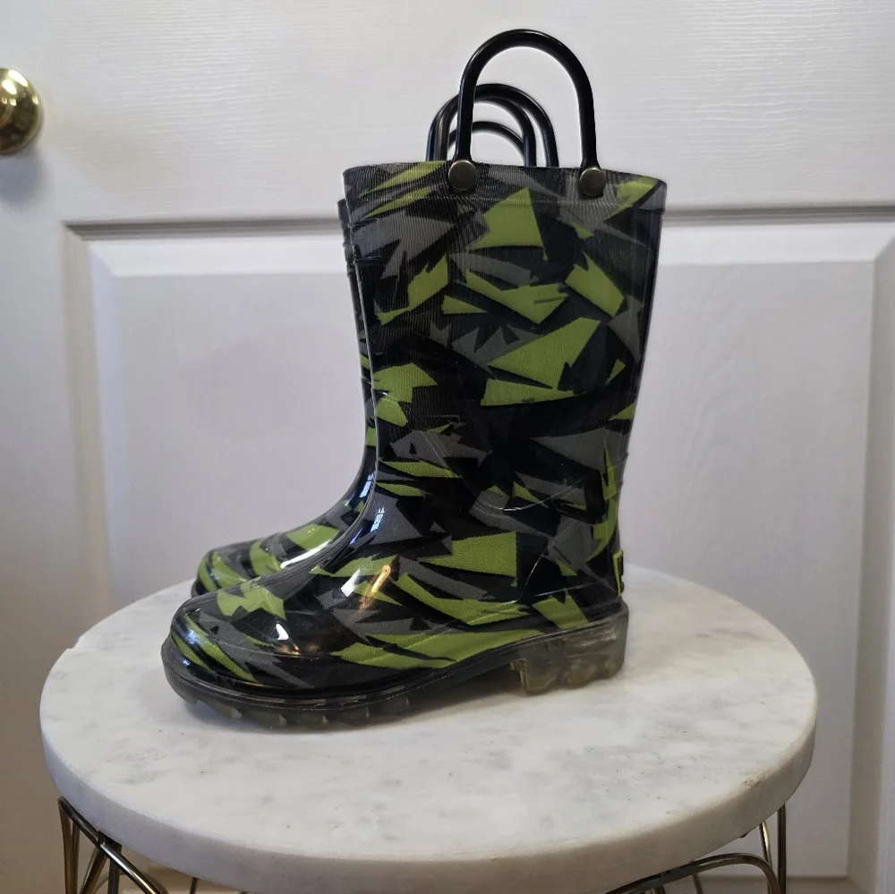 Western Chief Kids Light-Up Rain Boots • Size 9• Camo Lightning Print